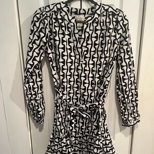 Jessica Simpson size XS  Long Sleeve  Smocked Dress black white